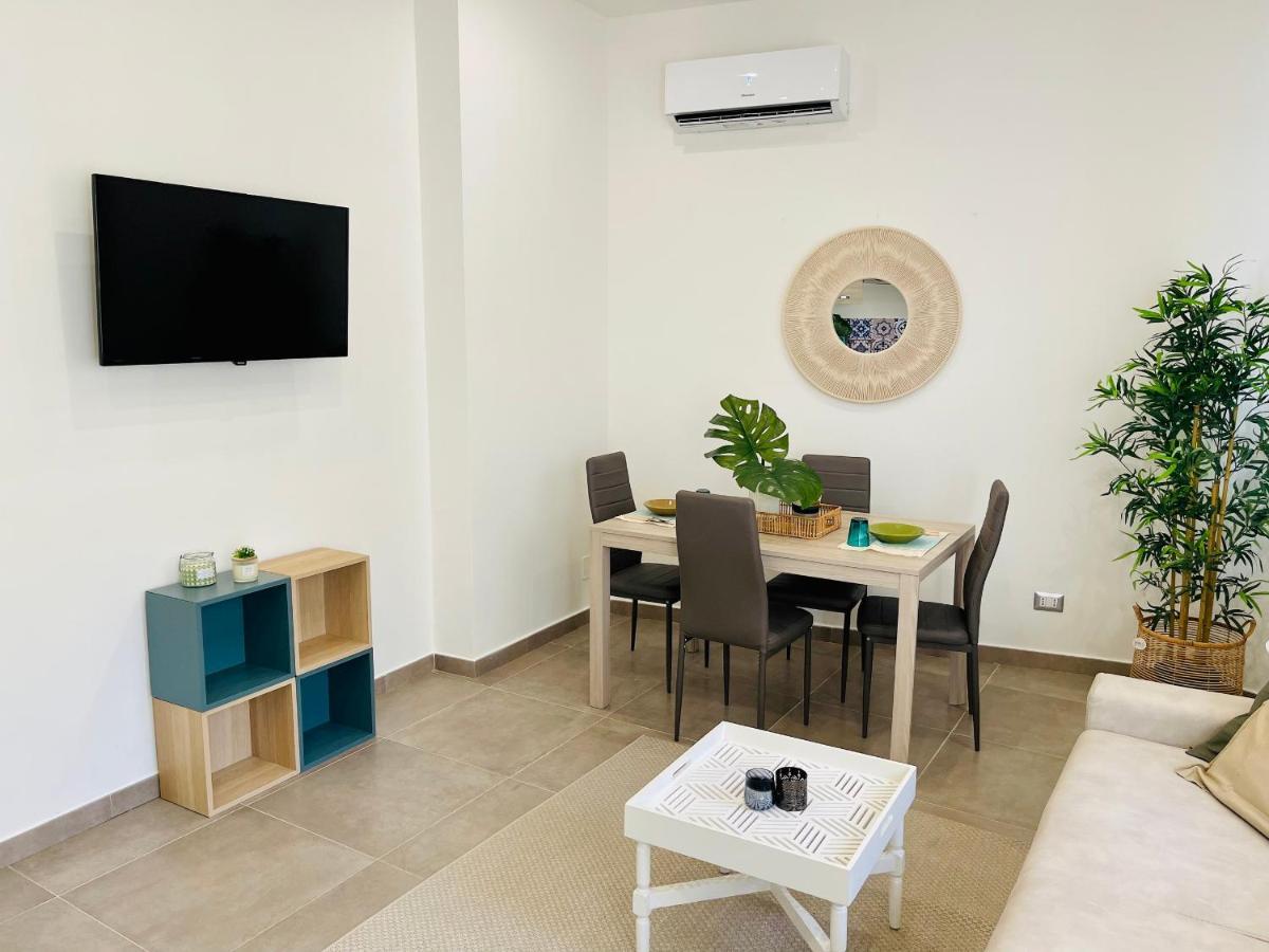 Apartament On The Sea And With Swimming Pool Таормина Екстериор снимка